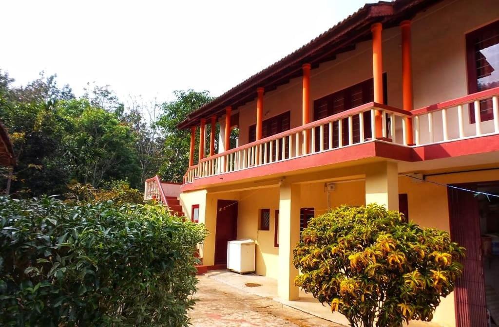Coorg Divine Spark Home Stay Suntikoppa Eksteriør billede